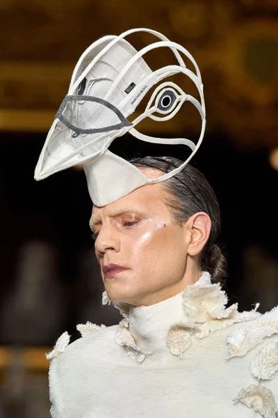 Look 179